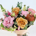 Load image into Gallery viewer, AO Signature Bouquet