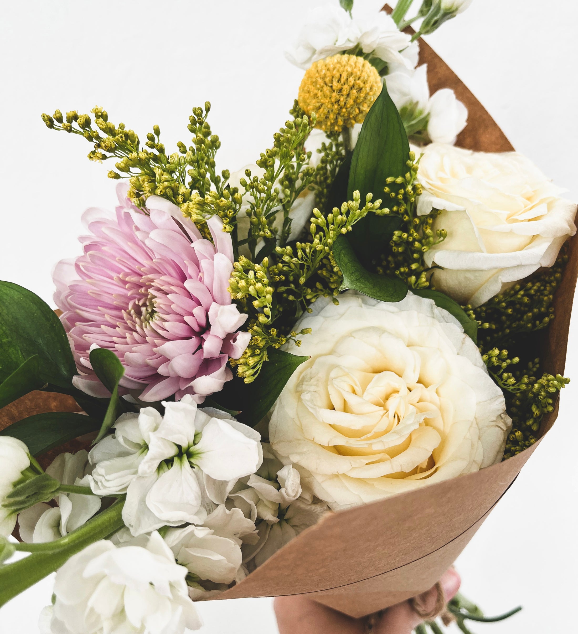 AO STUDIO Bi-weekly Flower Subscription