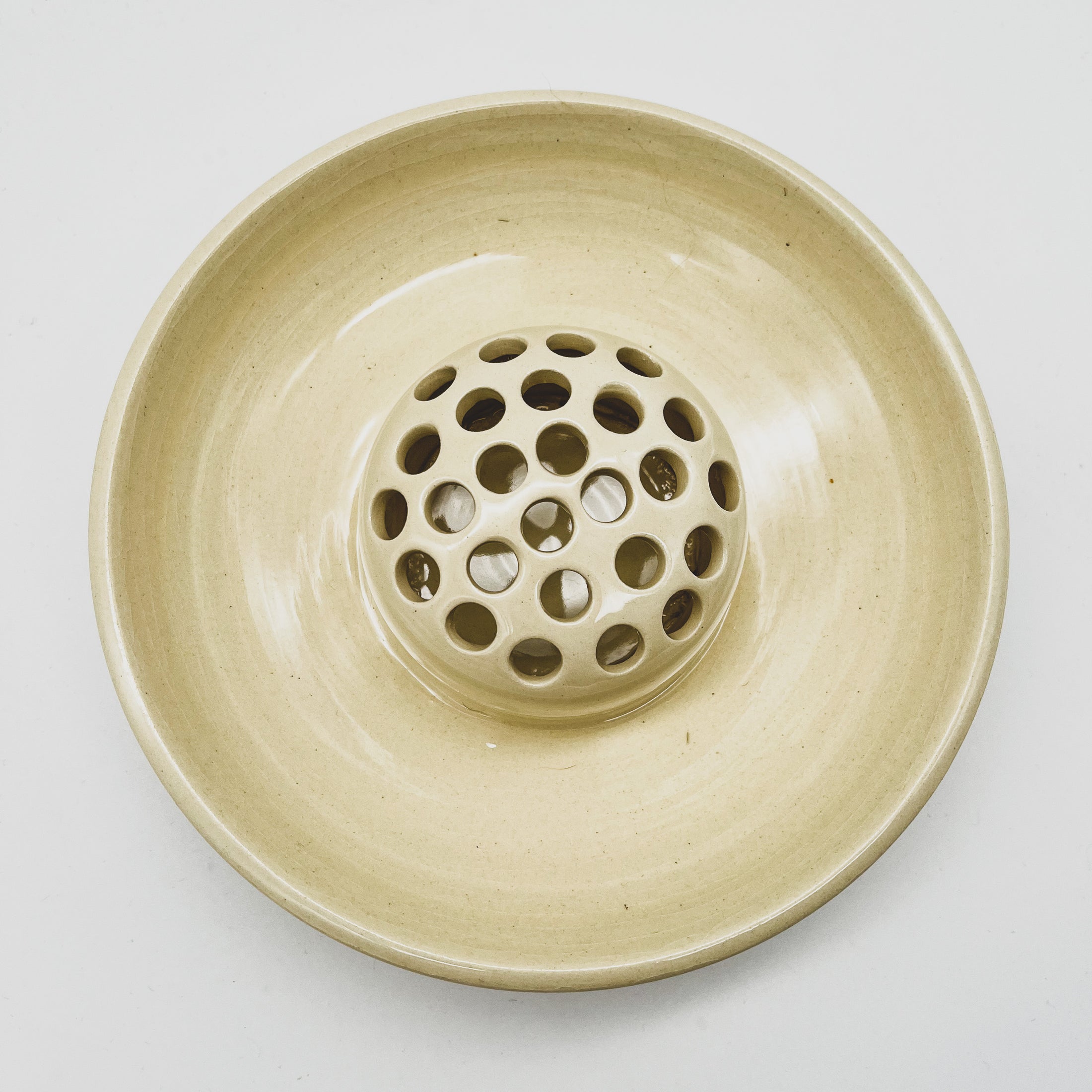 Jarrón de cerámica "Frog" y flores AO