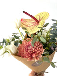 Load image into Gallery viewer, Send AO Flowers
